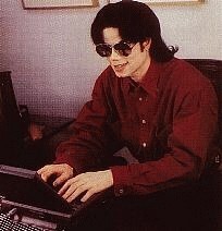 Michael sur le net dialoguant avec ses fans. Son pseudo ?